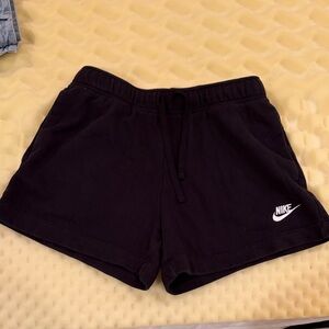 Nike Women's Black Athletic Shorts I ACCEPT OFFERS